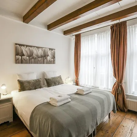 Apartment Amnesia Canal House Amsterdam