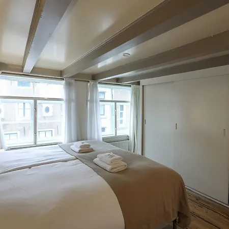 Amnesia Canal House Apartment